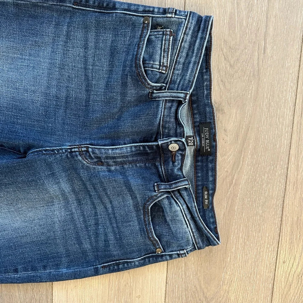 Judy Blue Dark Wash Ankle Jeans